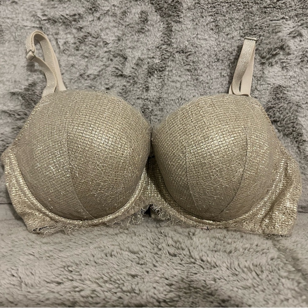 Victoria’s Secret Bra 34DD